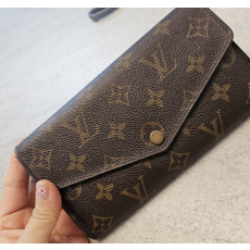 루이비통지갑