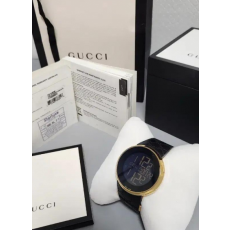 (정품)구찌 YA114230 남성.여성.공용 전자 디지털 시계 판매합니다