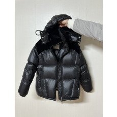 몽클레어 패딩(0사이즈)