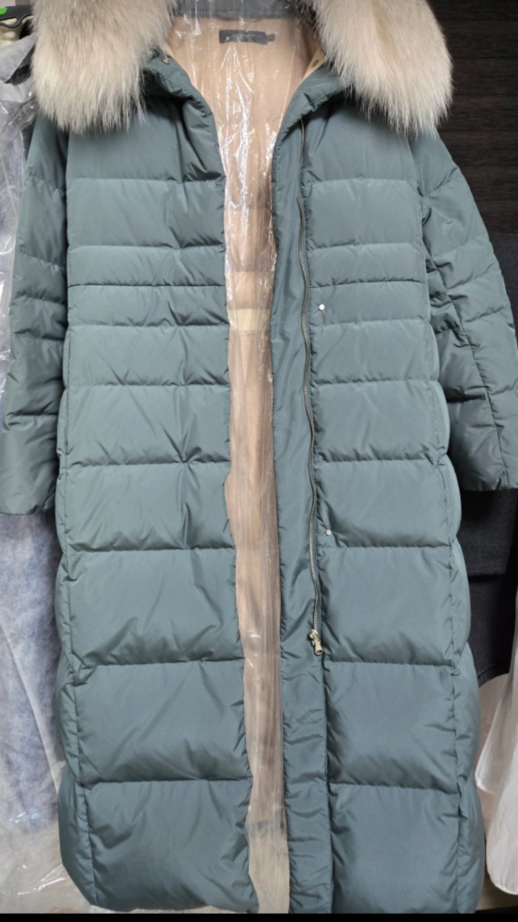 질스튜어트 여성패딩