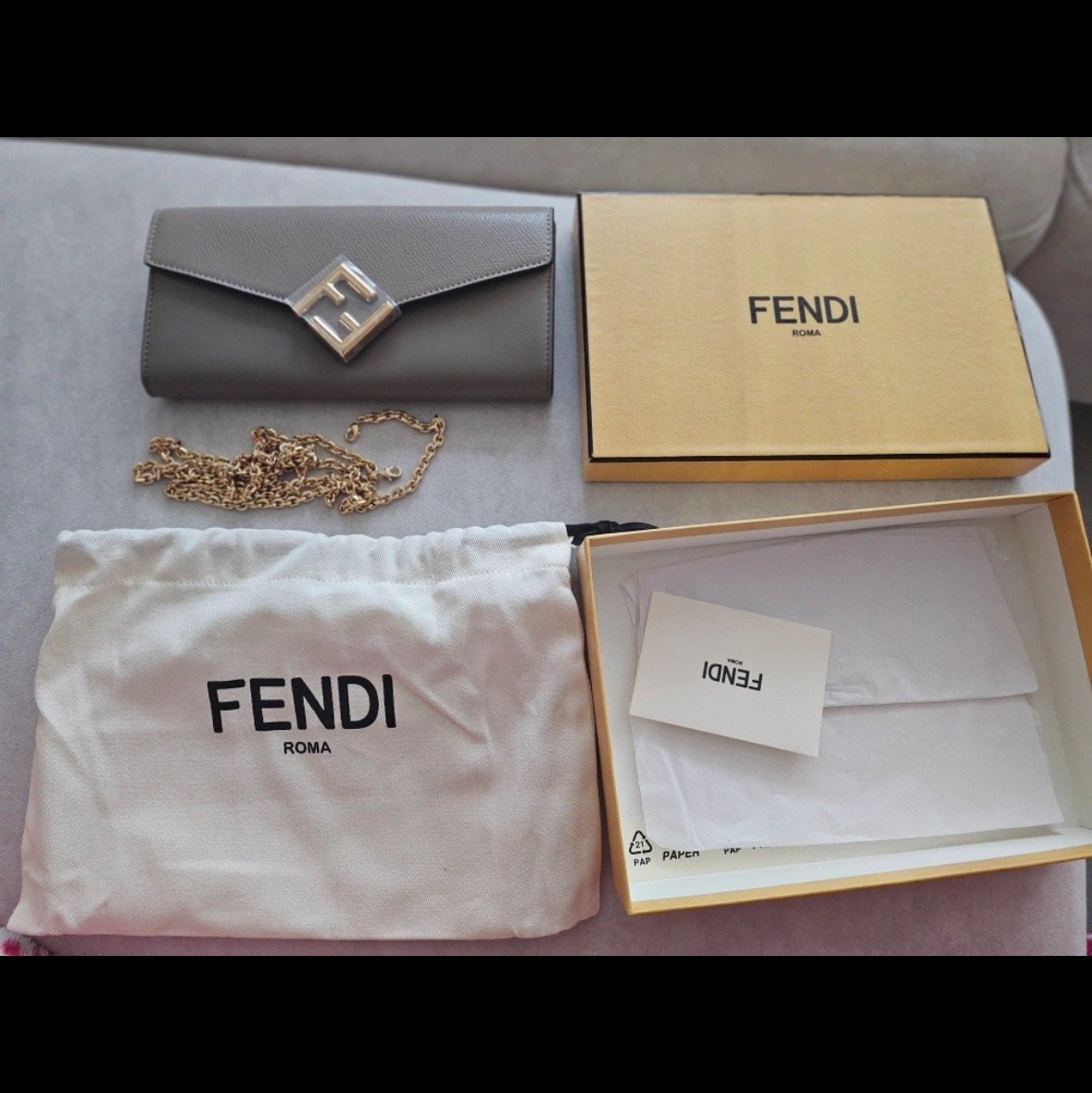 펜디 FF 다이아몬드 체인 장지갑