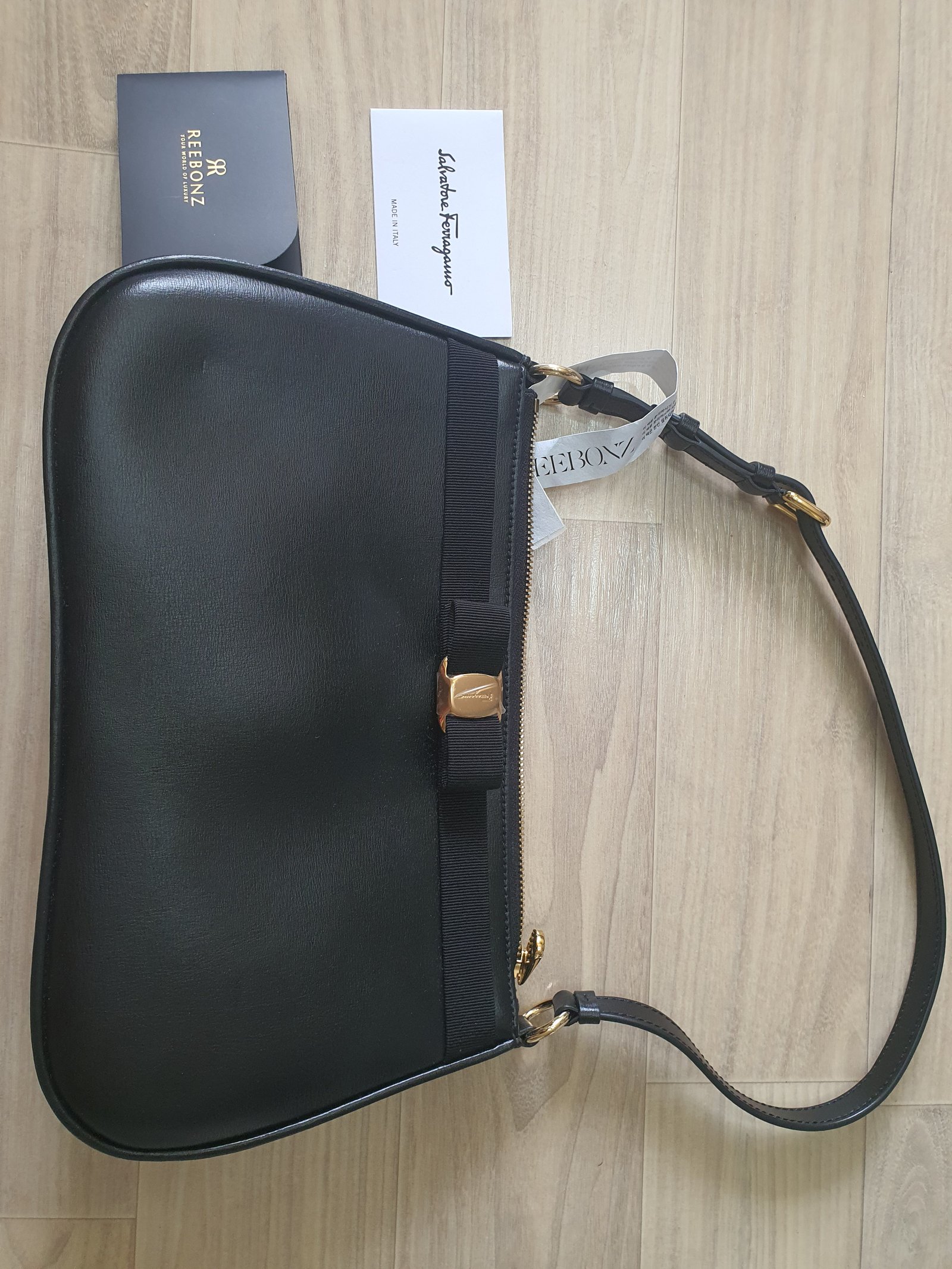 페레가모 보호배