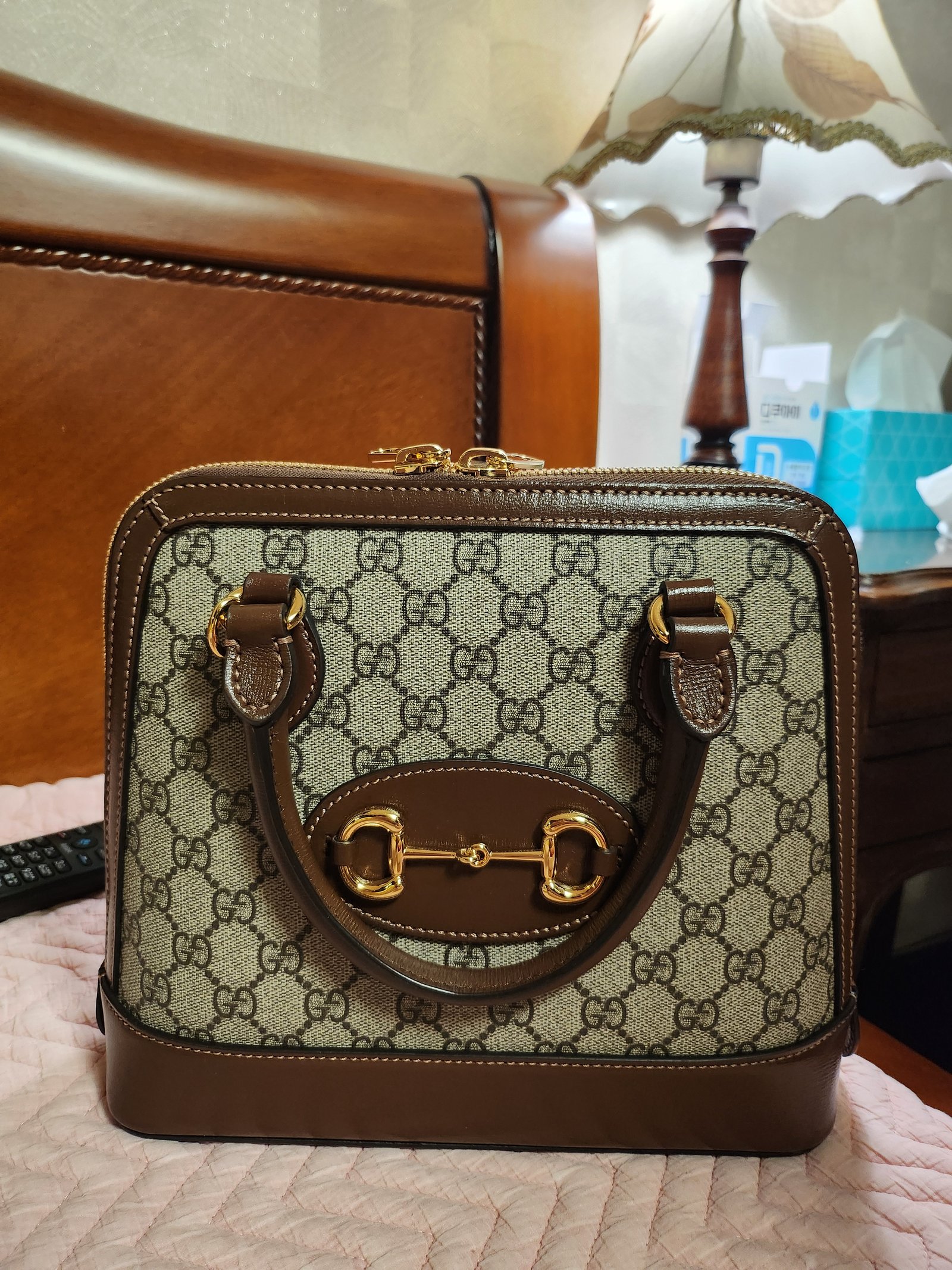 구찌홀스빗미듐