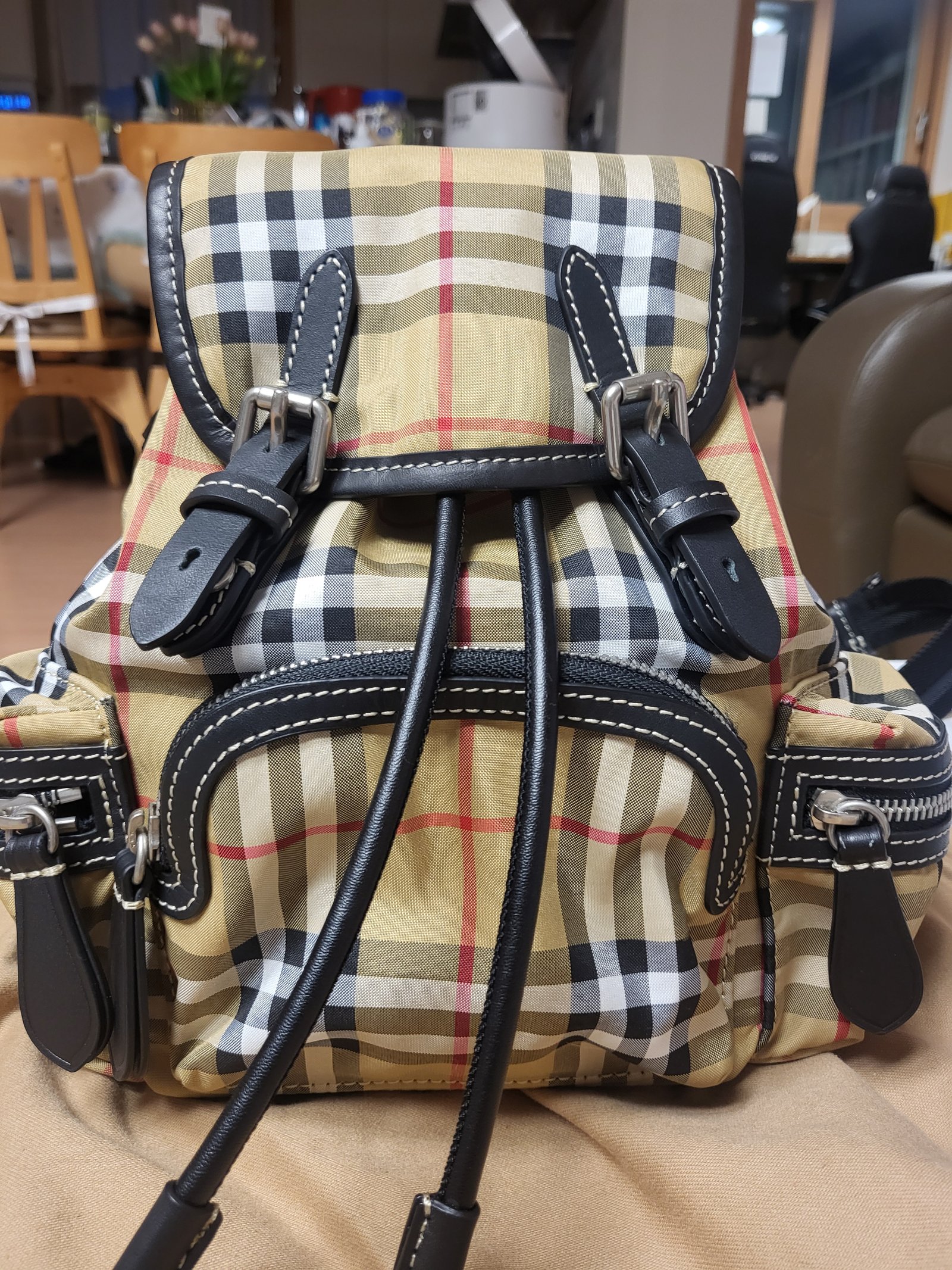 버버리 나일론 미니 백팩