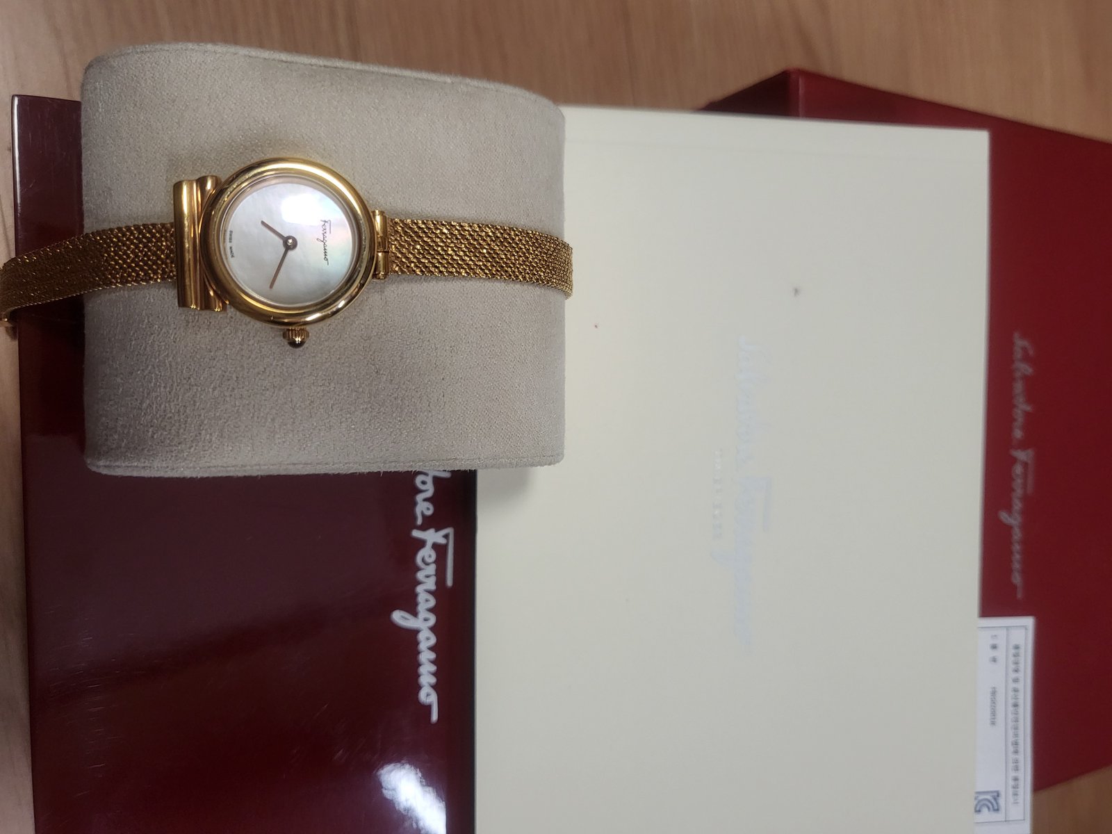 살바토레  페레가모 여성시계