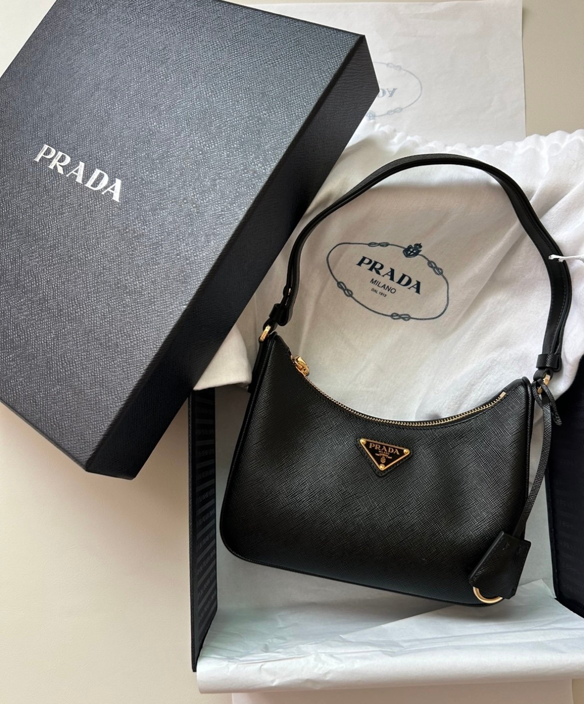 프라다 사피아노 미니 가죽백