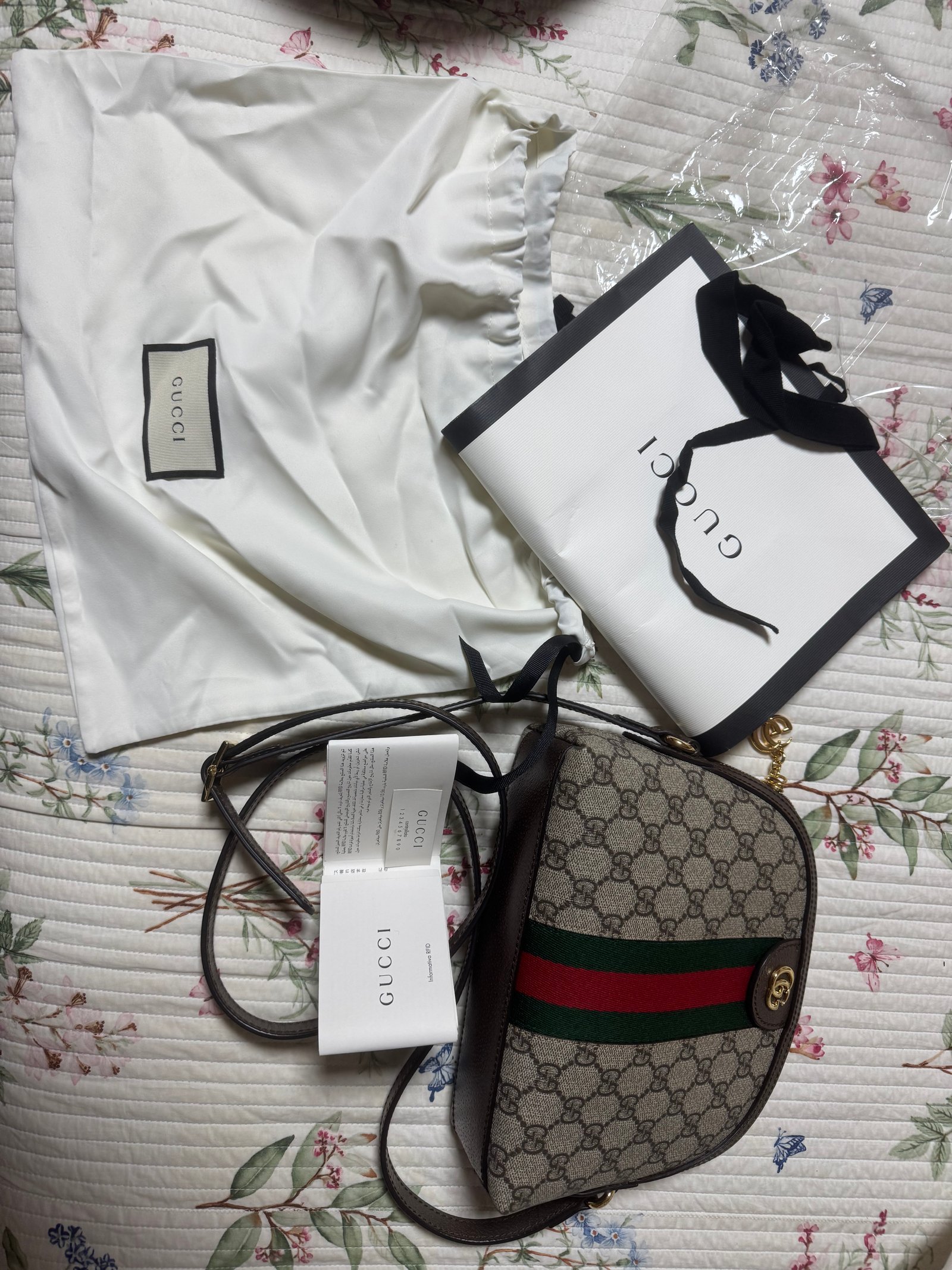 구찌 오피디아 하프문백 스몰