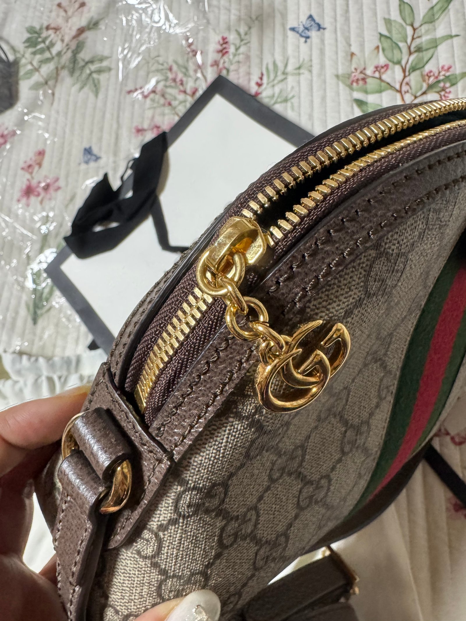 구찌 오피디아 하프문백 스몰