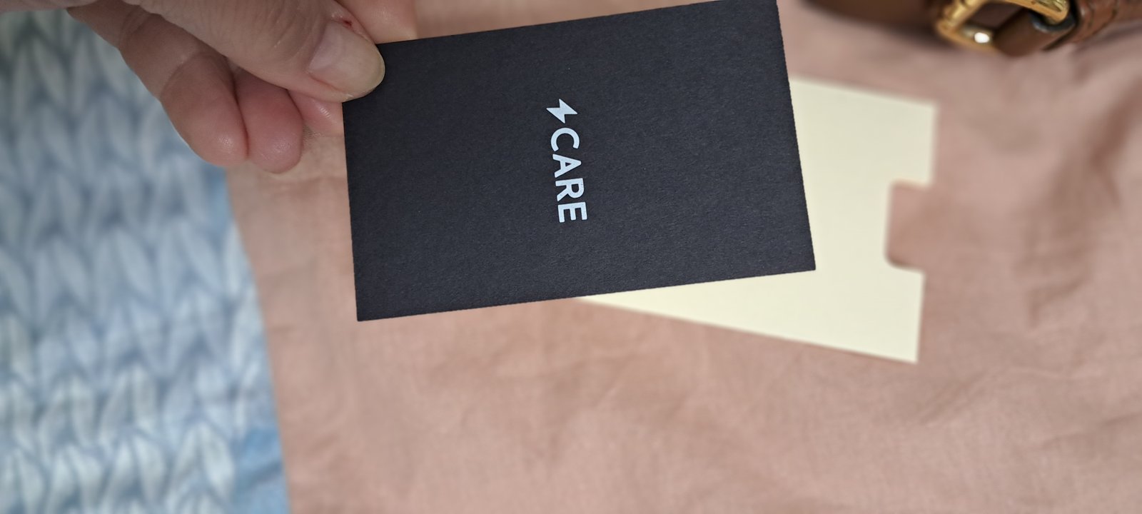 미우미우 크로스백