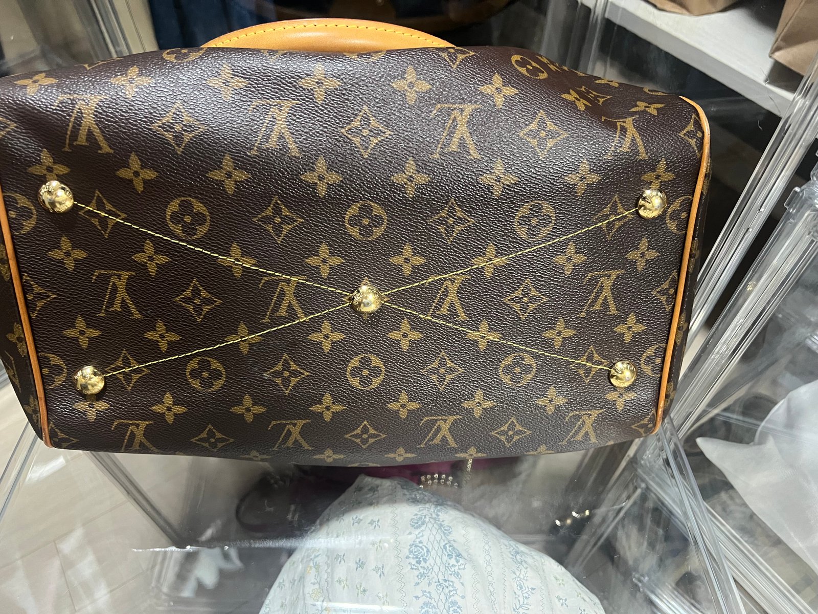 루이비통 티볼리