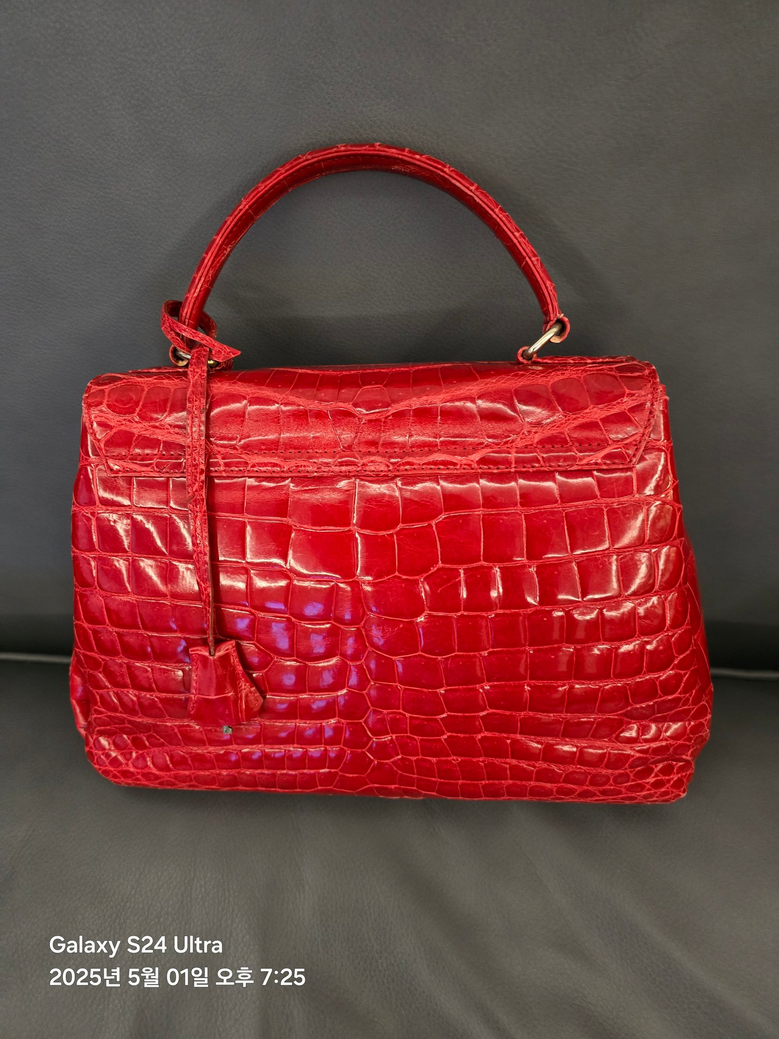 콜롬보 악어 가죽 토트백 레드
