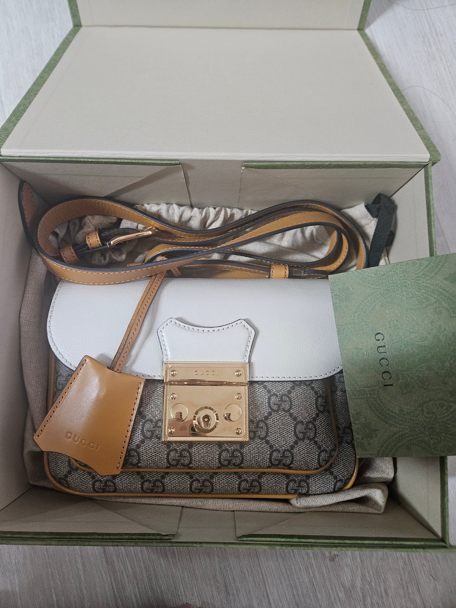 구찌 정품 크로스가방