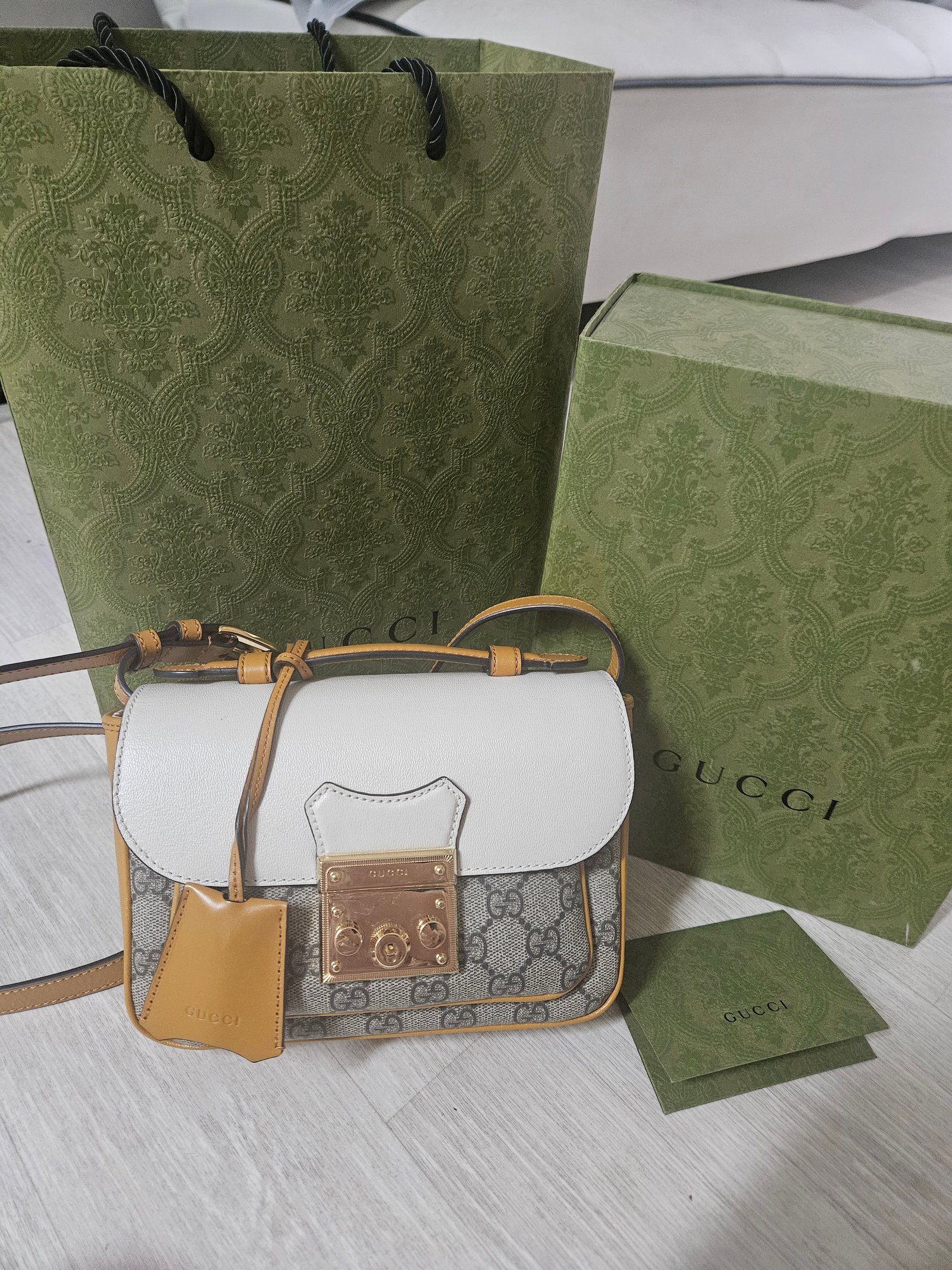 구찌 정품 크로스가방