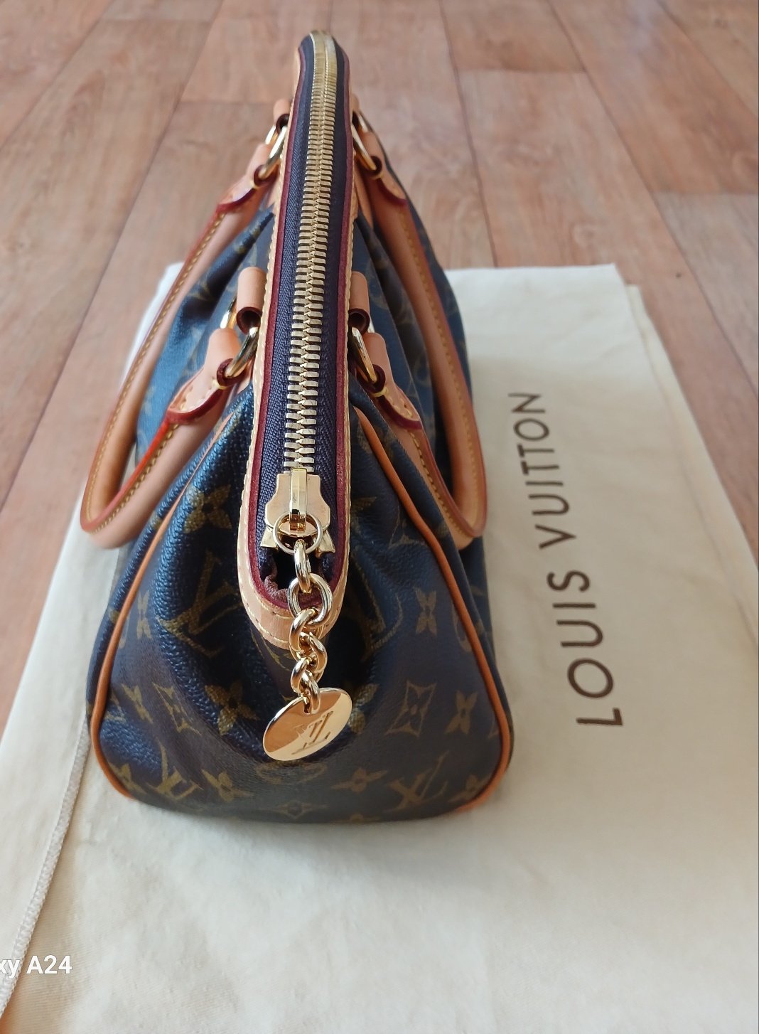 루이비통 티볼리 토트백 판매