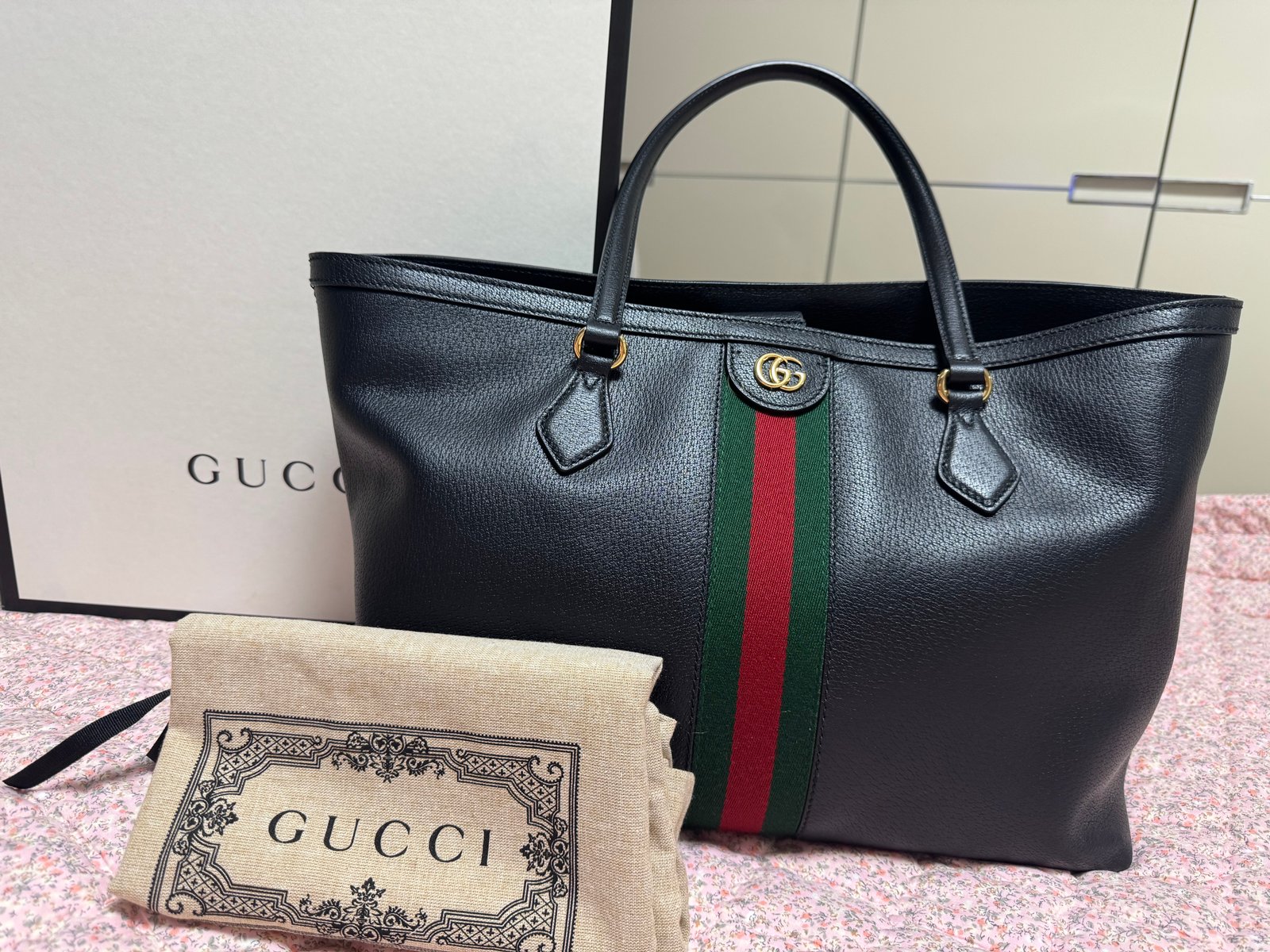 구찌 오피디아 라지 토트백(정품)